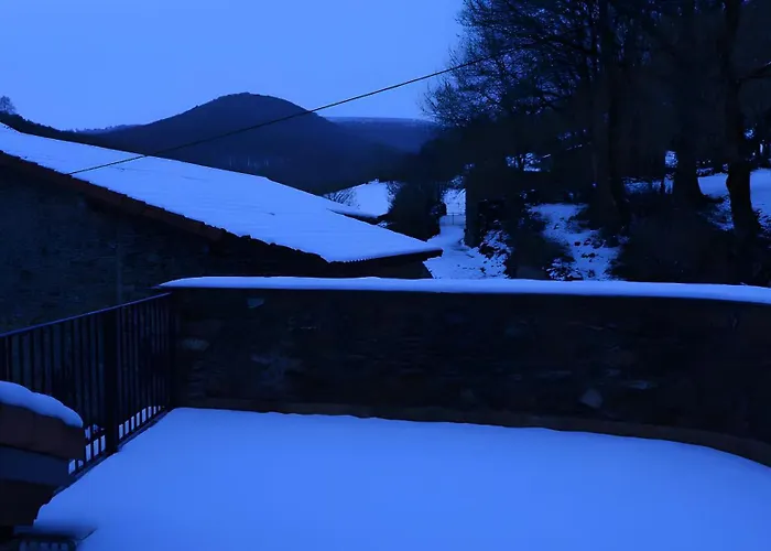 Casucas De Somavia Дом отдыха *